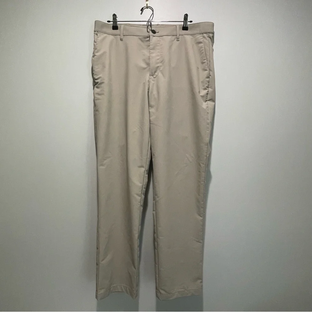 Banana Republic Polyester Men’s Pants Khaki -Size 36 x 30